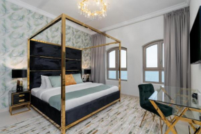 Luxury 4BR 4BA Private Pool Penthouse by Simply Comfort